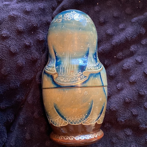 Nesting doll. She’s missing her sisters, so only 1 piece - Picture 2 of 4